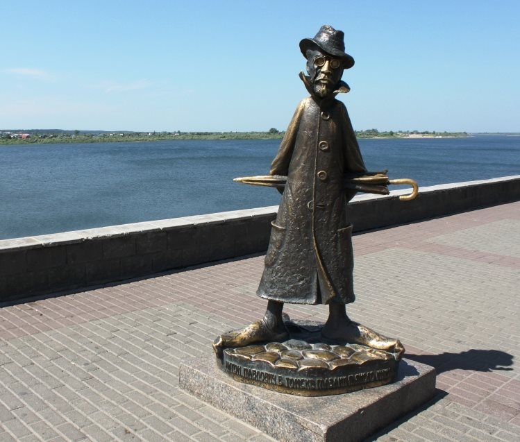 Csehov szobra