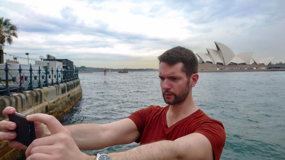 éles kanyar után sydney