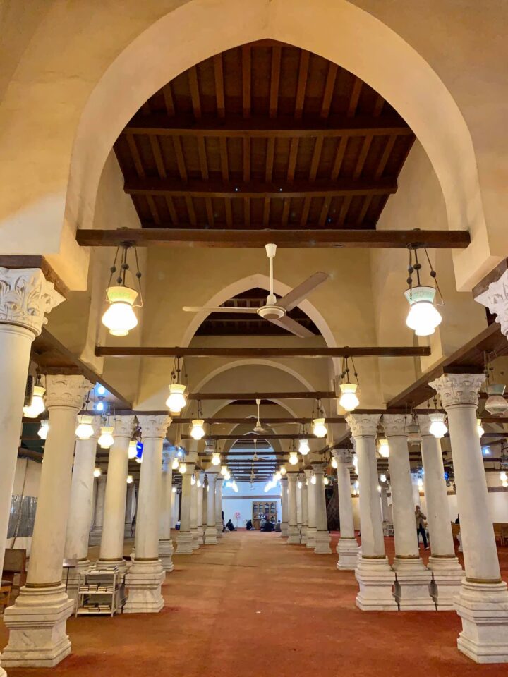 amr ibn al-aasz mecset belül