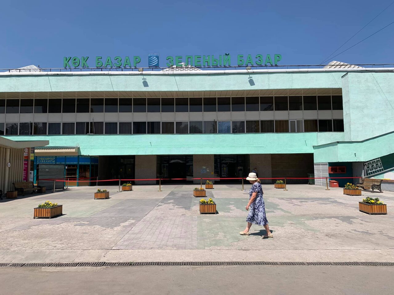 Bezárt a zöldségpiac almaty