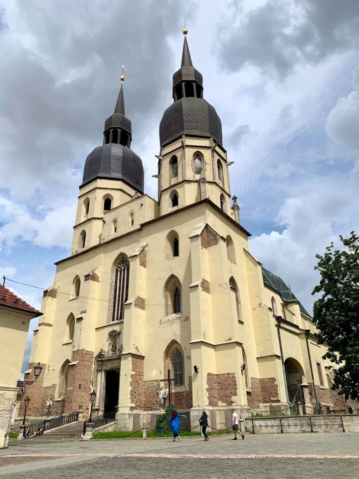 szent-miklós plébániatemplom nagyszombaton