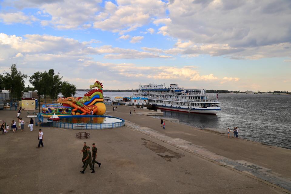 A Volga partja Volgográd belvárosában.