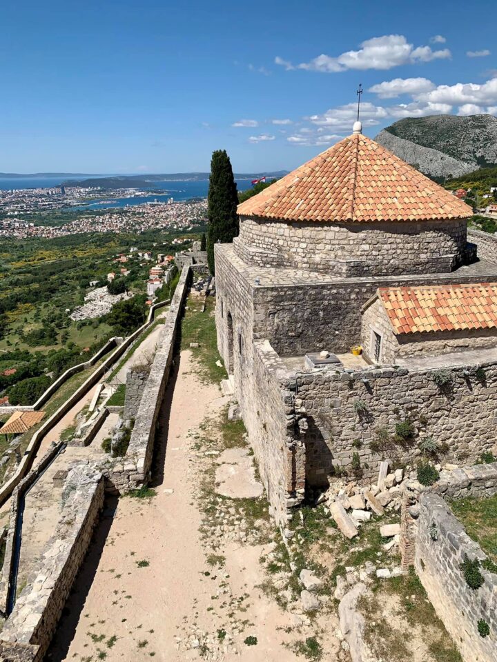 klisszai vár szent vitus templom dalmácia